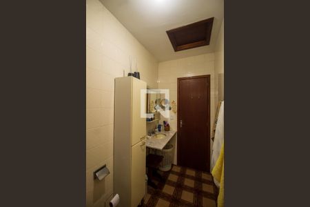 Casa à venda com 243m², 3 quartos e 2 vagas Casa à venda com 243m², 3 quartos e 2 vagasBanheiro