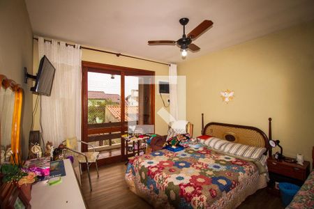 Casa à venda com 243m², 3 quartos e 2 vagas Casa à venda com 243m², 3 quartos e 2 vagasSuíte