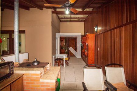 Casa à venda com 243m², 3 quartos e 2 vagas Casa à venda com 243m², 3 quartos e 2 vagasÁrea Gourmet