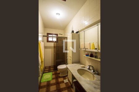 Casa à venda com 243m², 3 quartos e 2 vagas Casa à venda com 243m², 3 quartos e 2 vagasBanheiro