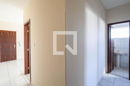 Corredor de apartamento à venda com 2 quartos, 75m² em Letícia, Belo Horizonte