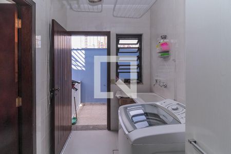 Casa à venda com 256m², 3 quartos e 2 vagasÁrea de Serviço