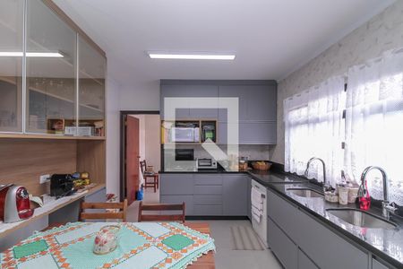 Casa à venda com 256m², 3 quartos e 2 vagasCozinha