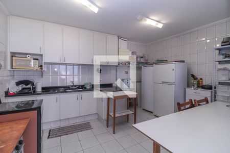 Casa à venda com 256m², 3 quartos e 2 vagasChurrasqueira