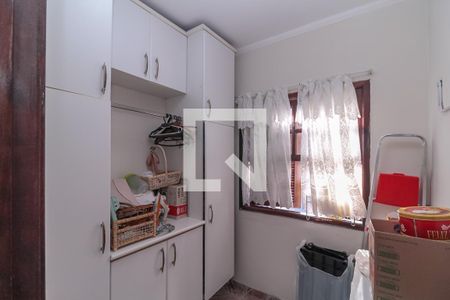 Casa à venda com 256m², 3 quartos e 2 vagasQuarto de Serviço