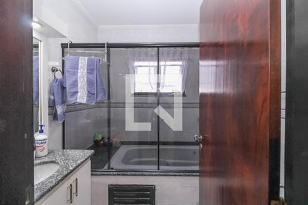 Casa à venda com 256m², 3 quartos e 2 vagasBanheiro da Suíte 