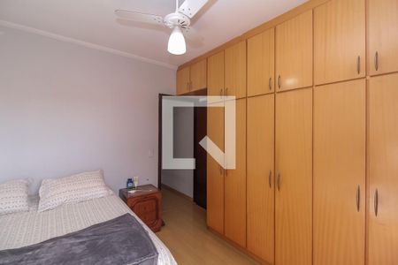 Casa à venda com 256m², 3 quartos e 2 vagasQuarto 2