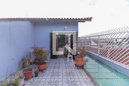 Casa à venda com 256m², 3 quartos e 2 vagasSuíte - Terraço