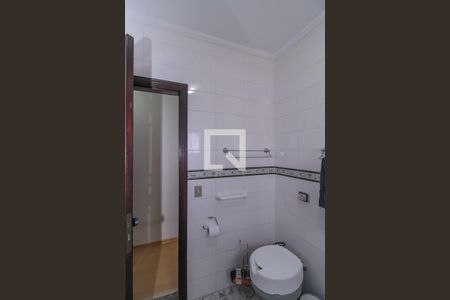 Casa à venda com 256m², 3 quartos e 2 vagasBanheiro 4