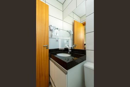 Apartamento para alugar com 32m², 1 quarto e 1 vaga Apartamento para alugar com 32m², 1 quarto e 1 vagaBanheiro - Armário