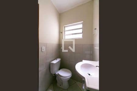 Lavabo de casa à venda com 2 quartos, 140m² em Parque Cruzeiro do Sul, São Paulo