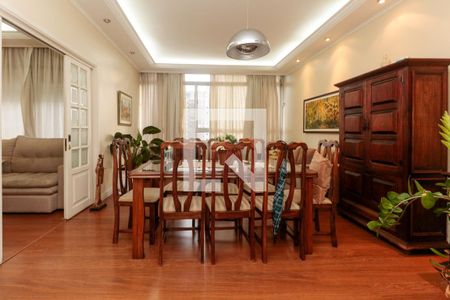 Apartamento à venda com 130m², 3 quartos e 1 vagaSala