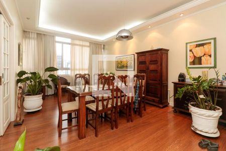 Apartamento à venda com 130m², 3 quartos e 1 vagaSala