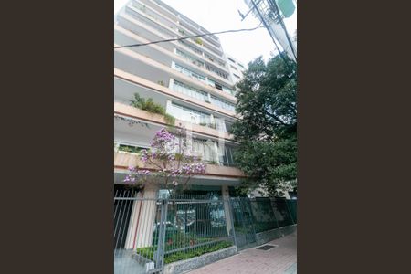 Apartamento à venda com 130m², 3 quartos e 1 vagaFachada