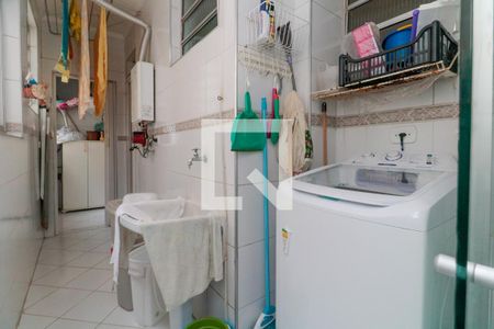 Apartamento à venda com 130m², 3 quartos e 1 vagaÁrea de serviço