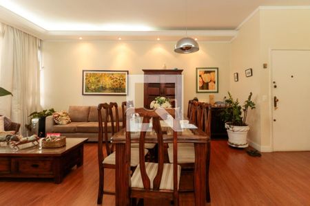 Apartamento à venda com 130m², 3 quartos e 1 vagaSala