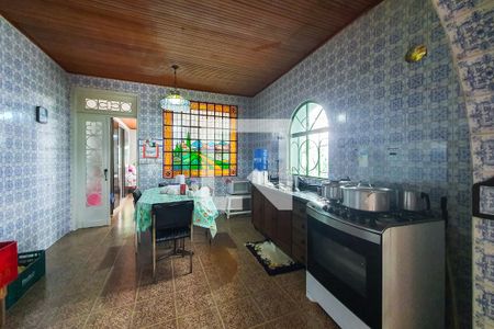 Casa à venda com 148m², 2 quartos e 2 vagas Casa à venda com 148m², 2 quartos e 2 vagasCozinha