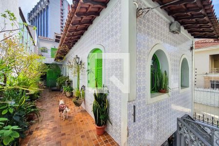 Casa à venda com 148m², 2 quartos e 2 vagas Casa à venda com 148m², 2 quartos e 2 vagasÁrea comum