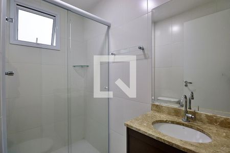 Banheiro da Suíte de apartamento para alugar com 2 quartos, 56m² em Santa Teresinha, Santo André