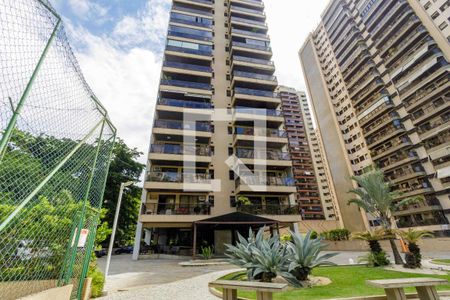 Apartamento para alugar com 153m², 2 quartos e 1 vagaFachada