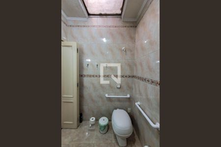 Casa para alugar com 149m², 3 quartos e 1 vaga Casa para alugar com 149m², 3 quartos e 1 vagaBanheiro Social