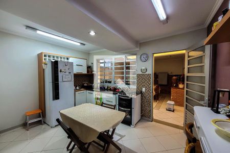 Casa para alugar com 149m², 3 quartos e 1 vaga Casa para alugar com 149m², 3 quartos e 1 vagaCozinha