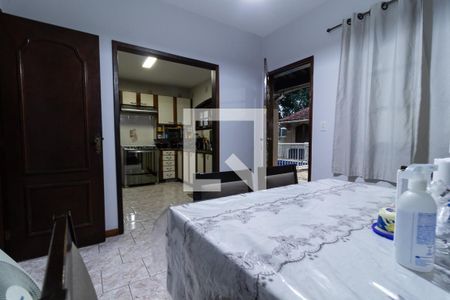 Casa de condomínio à venda com 200m², 4 quartos e 3 vagasSala de Jantar