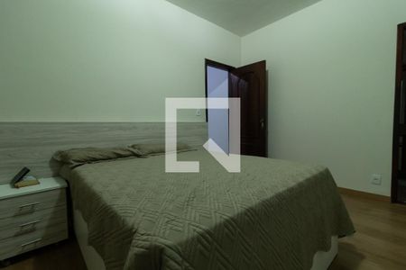 Casa de condomínio à venda com 200m², 4 quartos e 3 vagasSuíte 1