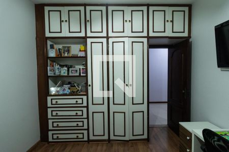 Casa de condomínio à venda com 200m², 4 quartos e 3 vagasQuarto 1