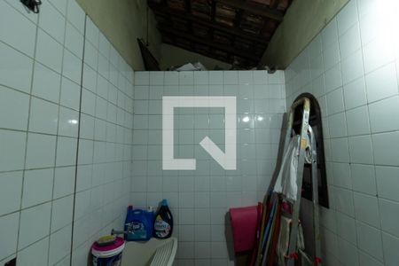 Casa de condomínio à venda com 200m², 4 quartos e 3 vagasLavanderia