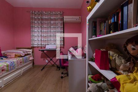 Casa de condomínio à venda com 200m², 4 quartos e 3 vagasQuarto 2