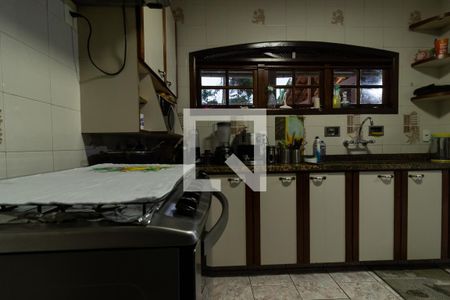 Casa de condomínio à venda com 200m², 4 quartos e 3 vagasCozinha