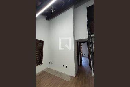 Casa à venda com 500m², 4 quartos e 4 vagas Casa à venda com 500m², 4 quartos e 4 vagasSala 2