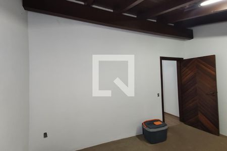 Casa à venda com 500m², 4 quartos e 4 vagas Casa à venda com 500m², 4 quartos e 4 vagasQuarto 2