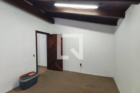 Casa à venda com 500m², 4 quartos e 4 vagas Casa à venda com 500m², 4 quartos e 4 vagasQuarto 2