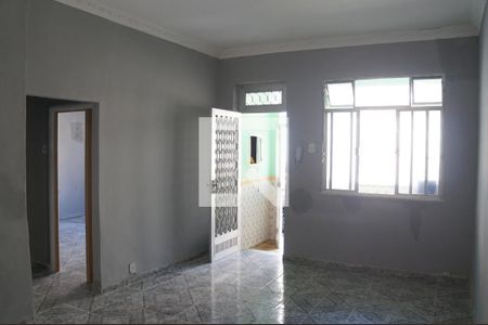 Sala de casa de condomínio para alugar com 1 quarto, 76m² em Cascadura, Rio de Janeiro