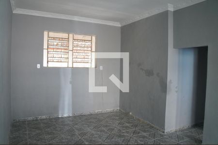 Sala de casa de condomínio para alugar com 1 quarto, 76m² em Cascadura, Rio de Janeiro