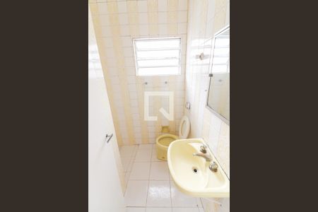 Casa para alugar com 450m², 3 quartos e 3 vagasBanheiro Social