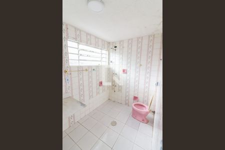 Casa para alugar com 450m², 3 quartos e 3 vagasSuite