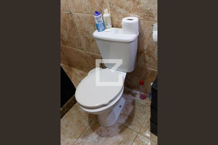 Casa à venda com 700m², 2 quartos e 8 vagasBanheiro 2