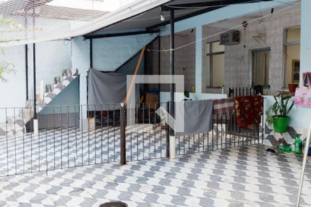 Casa à venda com 700m², 2 quartos e 8 vagasQuintal