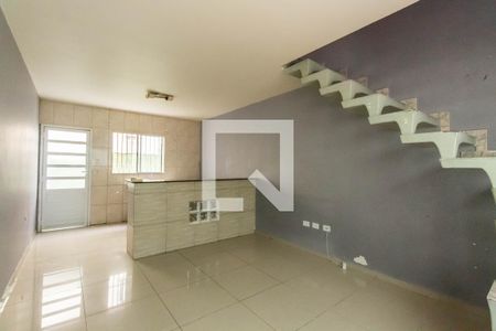 Sala de casa para alugar com 2 quartos, 49m² em Vila Nova Curuca, São Paulo