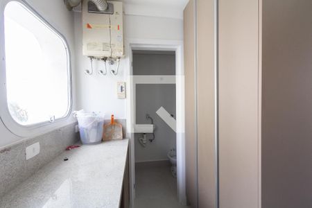 Apartamento à venda com 120m², 3 quartos e 2 vagas Apartamento à venda com 120m², 3 quartos e 2 vagasÁrea de Serviço