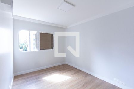 Apartamento à venda com 120m², 3 quartos e 2 vagas Apartamento à venda com 120m², 3 quartos e 2 vagasSuíte