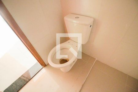 Apartamento à venda com 42m², 2 quartos e sem vaga Apartamento à venda com 42m², 2 quartos e sem vagaBanheiro