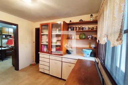 Casa à venda com 350m², 4 quartos e 2 vagas Casa à venda com 350m², 4 quartos e 2 vagasÁrea de Serviço