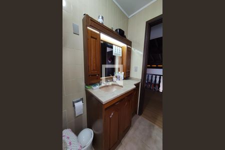 Casa à venda com 350m², 4 quartos e 2 vagas Casa à venda com 350m², 4 quartos e 2 vagasBanheiro 4