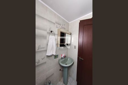 Casa à venda com 350m², 4 quartos e 2 vagas Casa à venda com 350m², 4 quartos e 2 vagasBanheiro 3