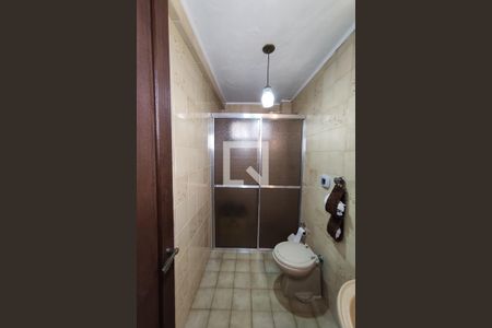 Casa à venda com 350m², 4 quartos e 2 vagas Casa à venda com 350m², 4 quartos e 2 vagasBanheiro 2