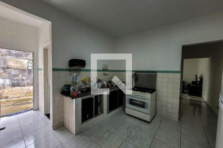 Casa à venda com 277m², 3 quartos e 7 vagasCozinha (casa 1)